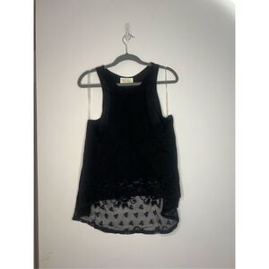 The Cove black ribbed lace detail tank top size medium